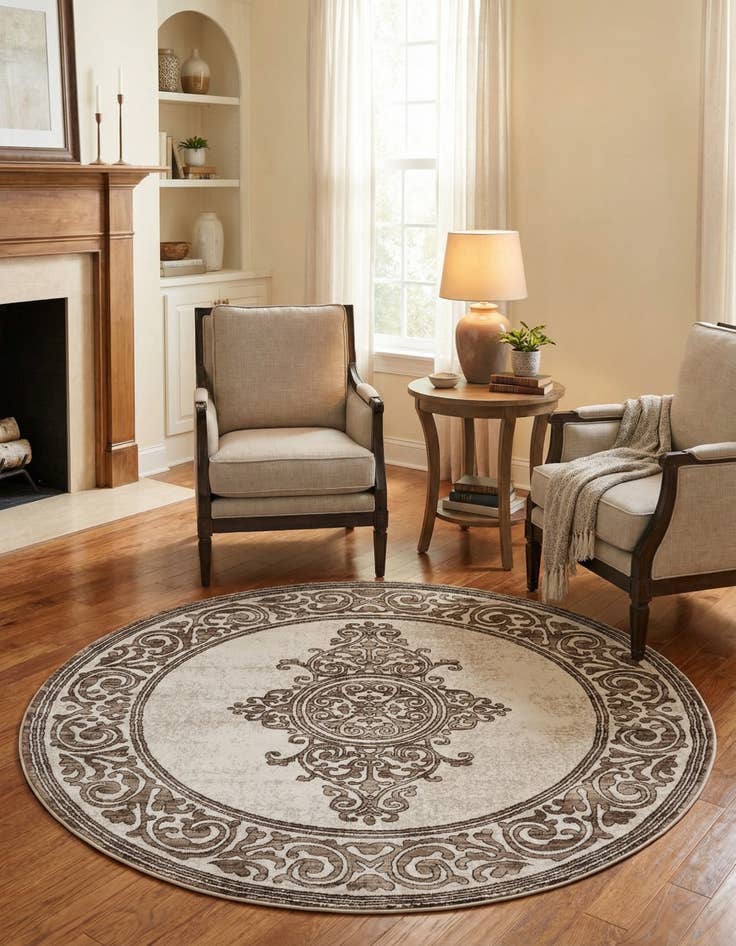 Detail image of 6' x 6' Hermitage Round Rug