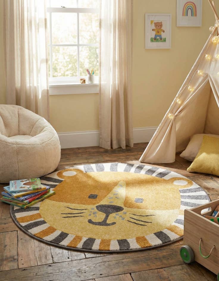 Detail image of 5' 3 x 5' 3 Cat Whimsy Kids Round Rug
