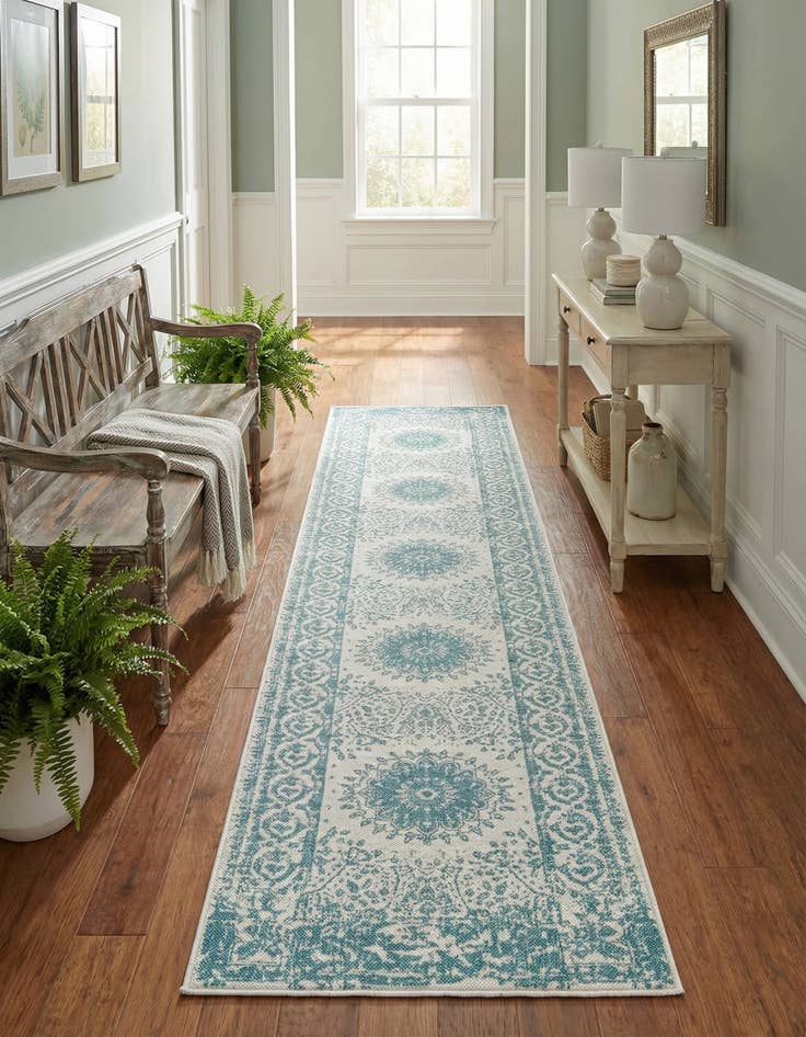 Detail image of  2' 7 x 12'  Washable Traditional Indoor / Outdoor Runner Rug