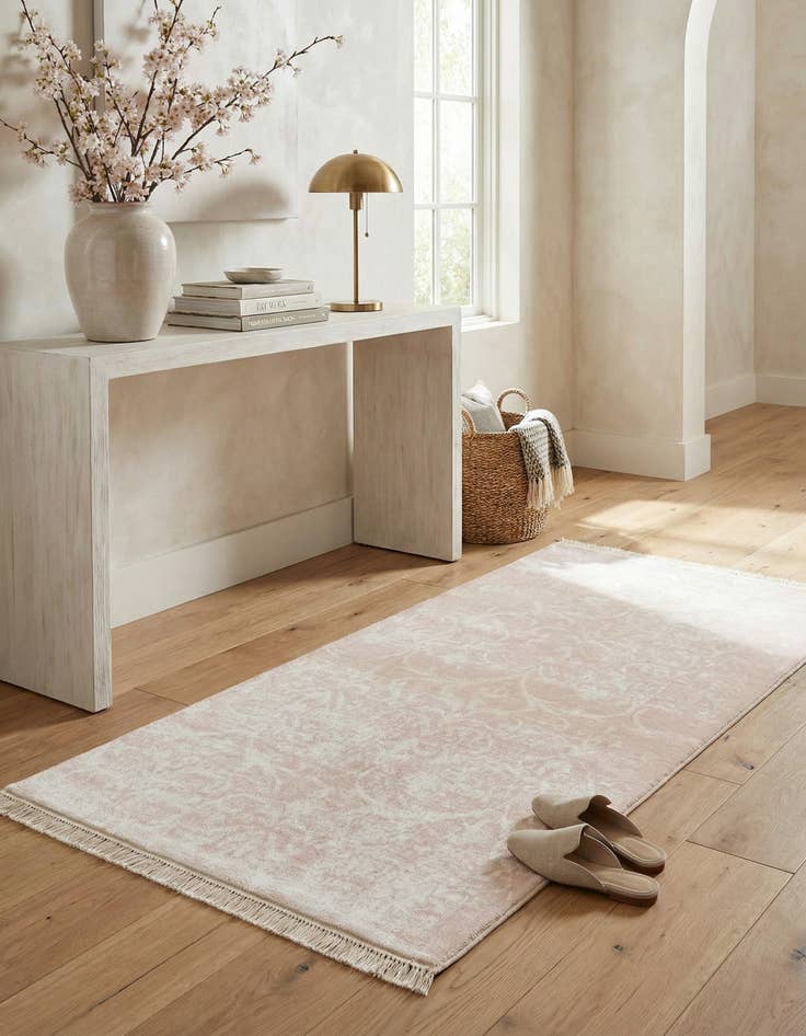 Detail image of 2' 7 x 4' 10  Hand Knotted Darya Wool Rug