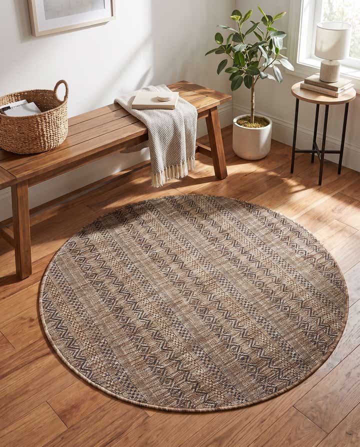 4' x 4' Easy-Clean Striped Indoor / Outdoor Round Rug