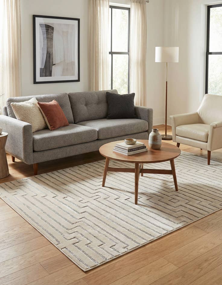 Detail image of  5' 3 x 8' Vogue Geo Rug