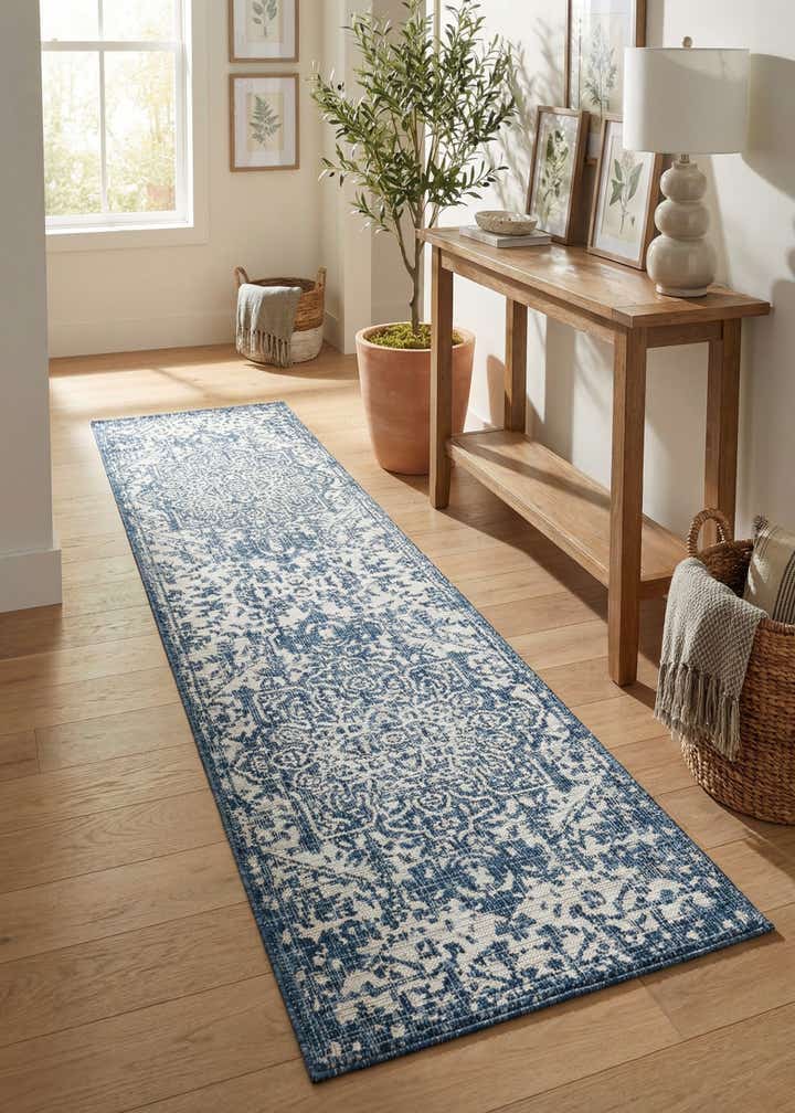 2' x 8' Easy-Clean Jill Zarin Dubai Indoor / Outdoor Runner Rug