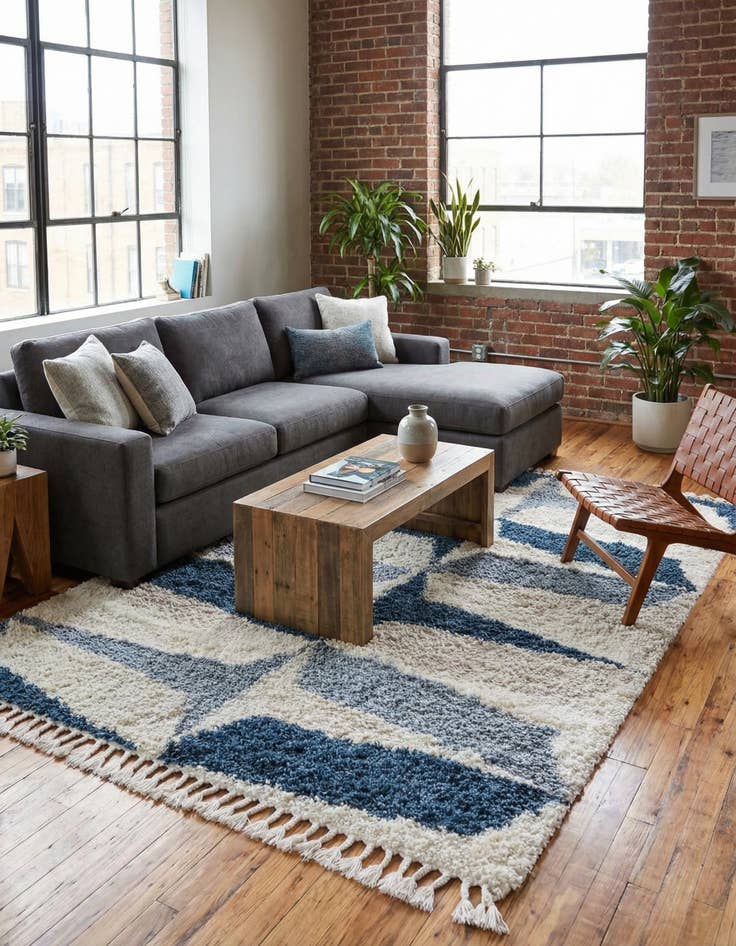 Detail image of 10' x 14' Lagom Shag Rug