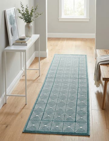 2' x 6' Aakaar Runner Rug