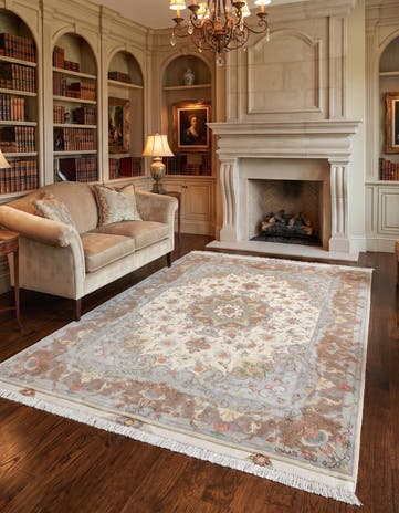 5' x 6' 11 Tabriz Rug