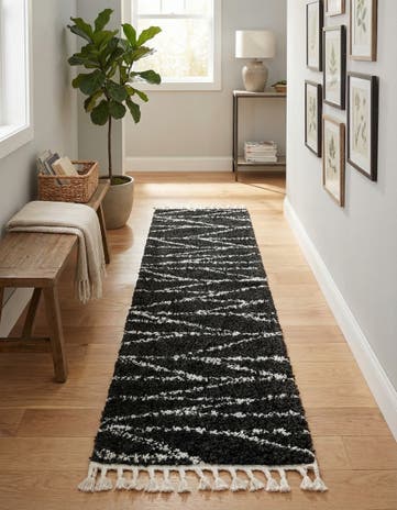 Black and White Serenity Shag Runner Rug