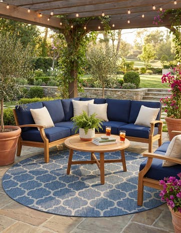 10' x 10' Easy-Clean Lattice Indoor / Outdoor Round Rug