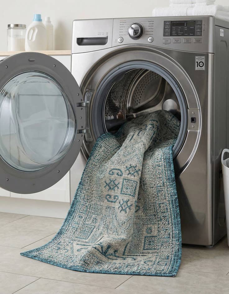 Detail image of 2' x 6'  Washable Aztec Indoor / Outdoor Runner Rug