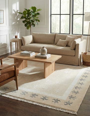 4' 11 x 6' 7 Hand Knotted Darya Wool Rug