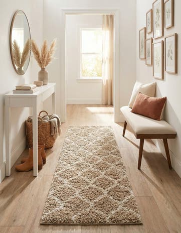 2' x 8' Lattice Shag Runner Rug