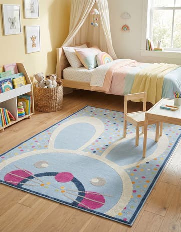5' 3 x 7' 7 Easy-Clean Indoor / Outdoor Rug