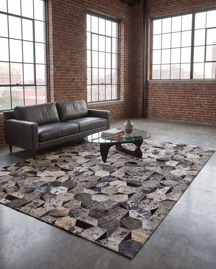 5' 1 x 8' Cowhide Stocks Rug