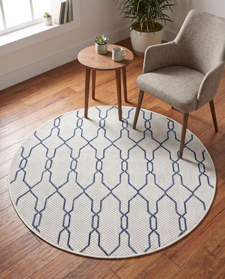 4' x 4' Easy-Clean Trellis Indoor / Outdoor Round Rug
