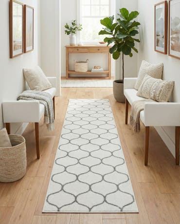  2' x 8' 8 Lattice Frieze Runner Rug