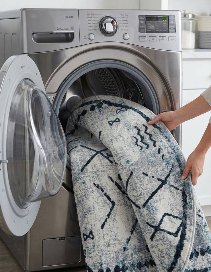 Detail image of 5' 3 x 5' 3 Kamala Washable Round Rug