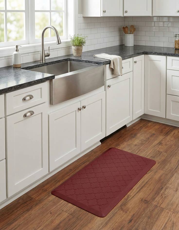 Detail image of 2' x 3' Solid Trellis Comfort Mat