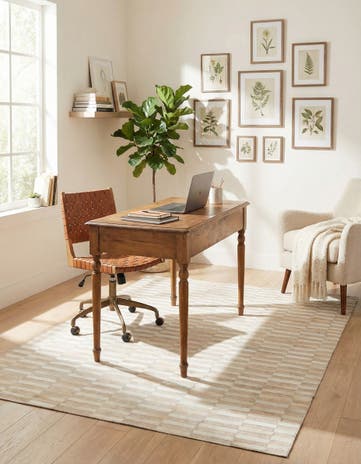 3' 10 x 5' 10 Cowhide Leather Rug