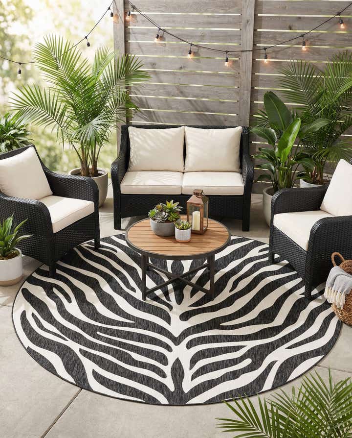 10' x 10' Easy-Clean Safari Indoor / Outdoor Round Rug