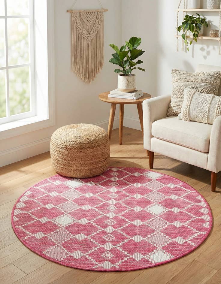 Detail image of  3' x 3'  Washable Lattice Indoor / Outdoor Round Rug