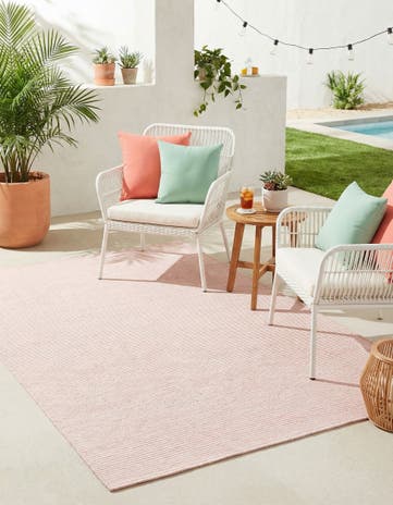 5' 1 x 8' Easy-Clean Jill Zarin Palm Springs Indoor / Outdoor Rug