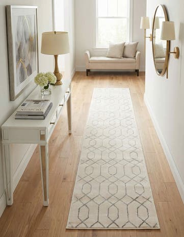 2' x 10' Marilyn Monroe™ Glam Trellis Runner Rug