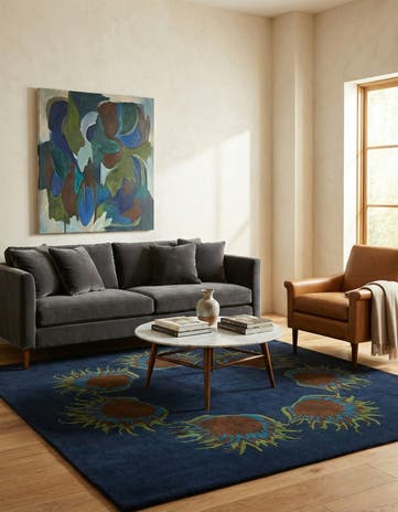 7' 6 x 7' 7 Luna Square Rug