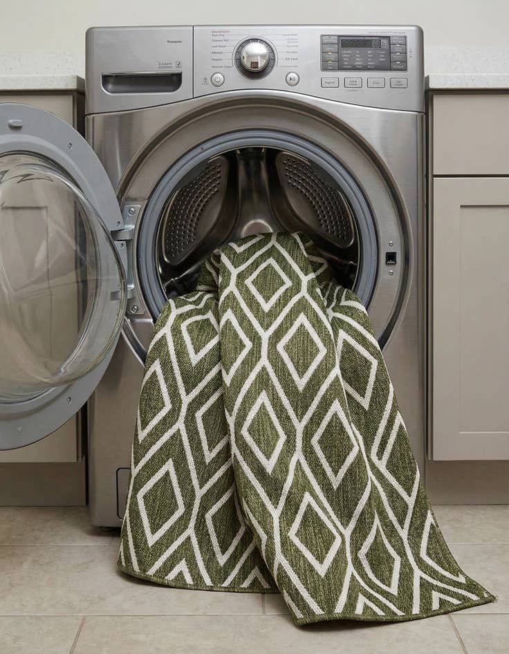 Detail image of 7' x 10'  Washable Jill Zarin Turks and Caicos Indoor / Outdoor Rug