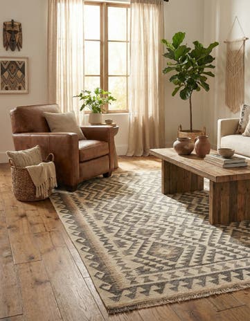 5' 2 x 6' 9 Hand Woven Kilim Maymana Wool Rug
