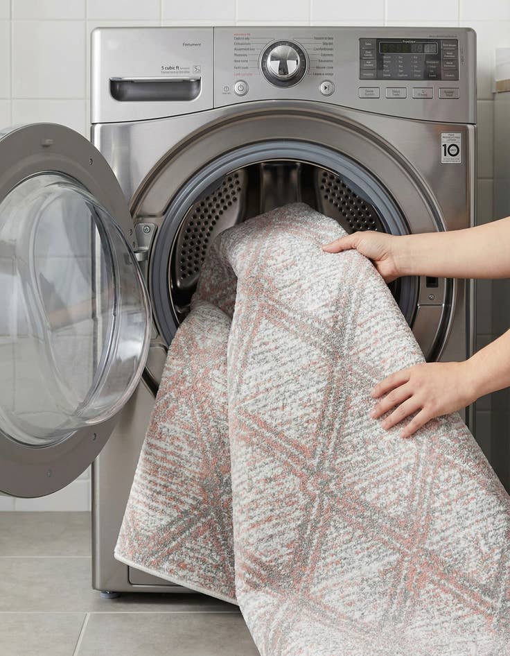 Detail image of  4' x 6' Kamala Washable Rug