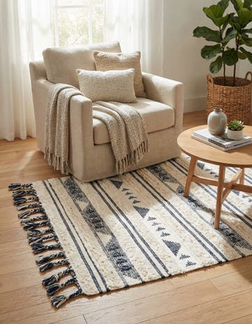 4' 1 x 6' 1 Hand Woven Arizona Wool Rug