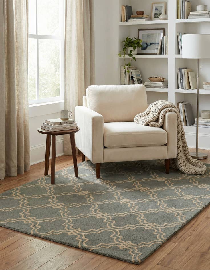 Detail image of 5' x 7' 10 Luna Wool Rug