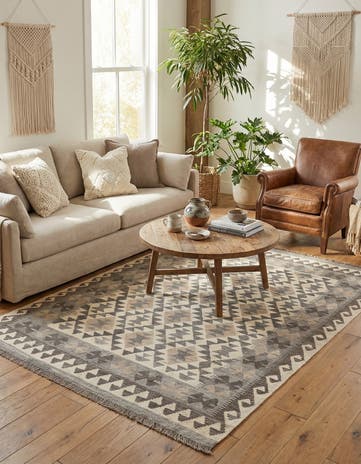 4' 10 x 6' 6 Hand Woven Kilim Maymana Wool Rug