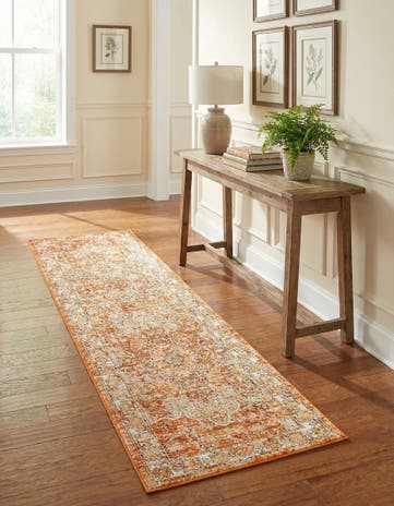 2' 7 x 10' Isabella Runner Rug