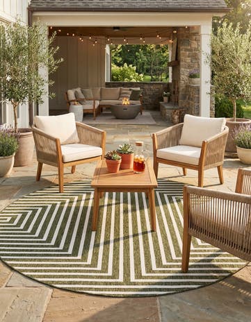 10' x 10' Easy-Clean Modern Indoor / Outdoor Round Rug