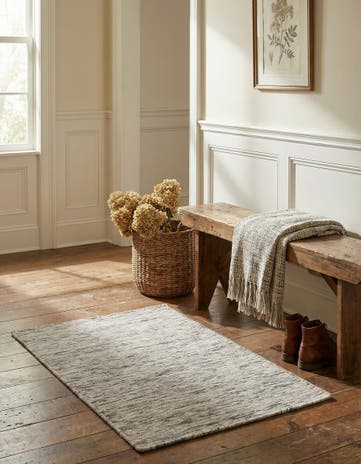 2' 1 x 3' 2 Hand Woven Jill Zarin English Manor Wool Rug