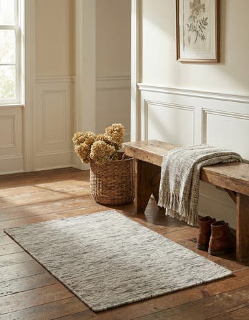 2' 1 x 3' 2 Hand Woven Jill Zarin English Manor Wool Rug