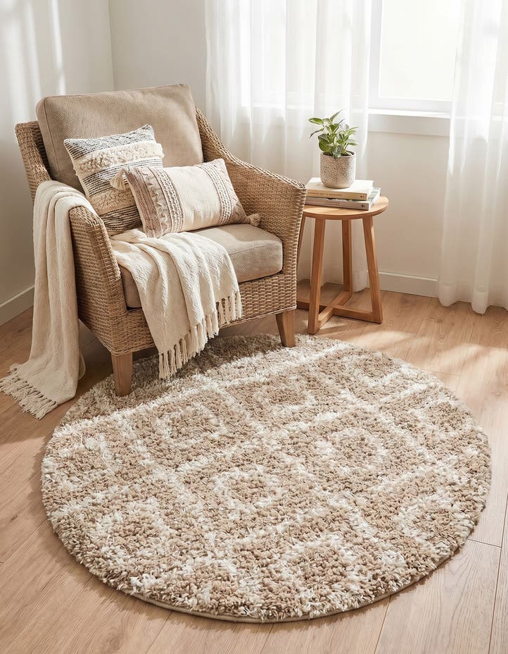 3' 3 x 3' 3 Lattice Shag Round Rug