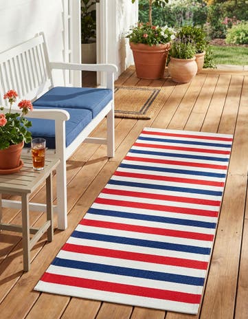 Navy Bue and Red Easy-Clean Vista Breeze Indoor / Outdoor Runner Rug