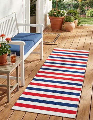 Navy Bue and Red Easy-Clean Vista Breeze Indoor / Outdoor Runner Rug