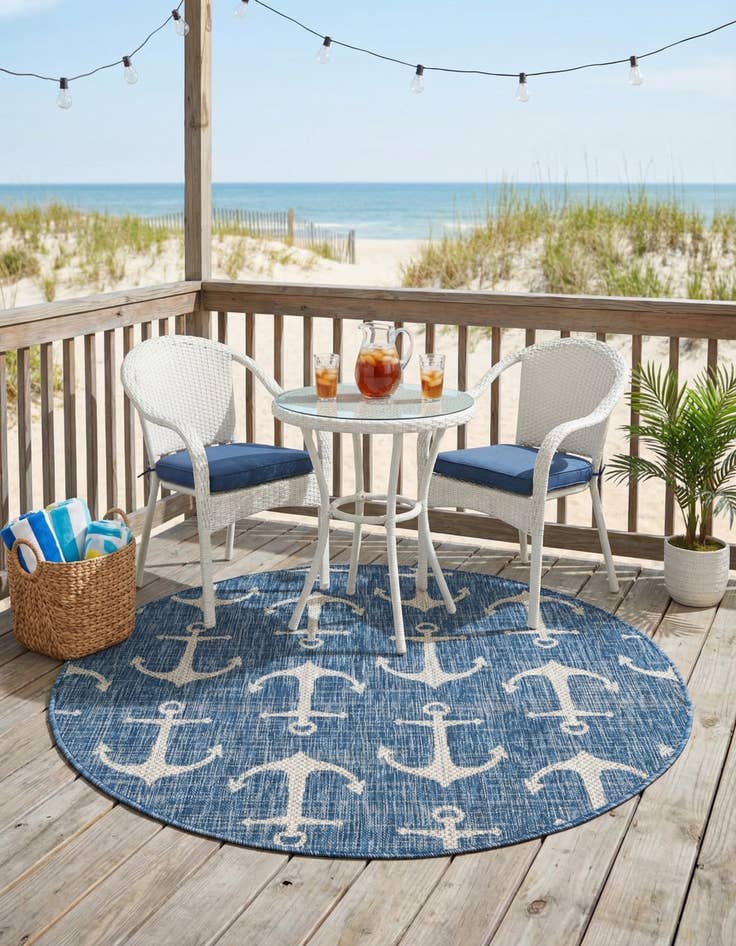 Detail image of 4' x 4'  Washable Coastal Indoor / Outdoor Round Rug