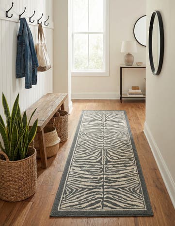 2' 7 x 10' Savannah Runner Rug