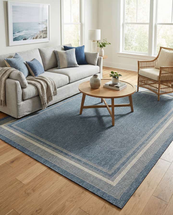 7' 10 x 10' Easy-Clean Border Indoor / Outdoor Rug