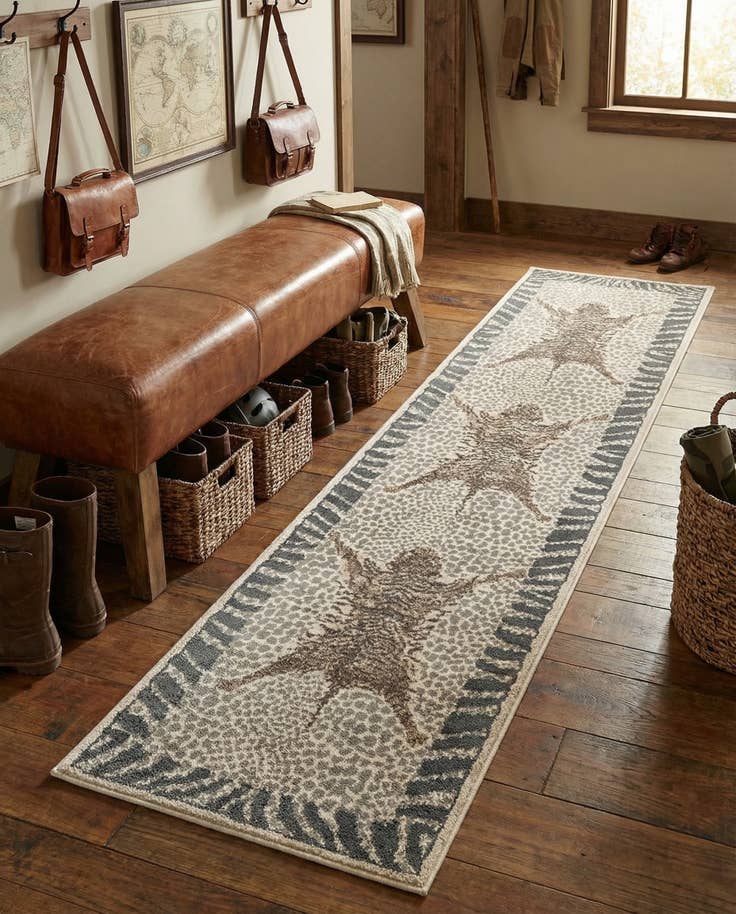 Detail image of 2' 7 x 12' Savannah Runner Rug