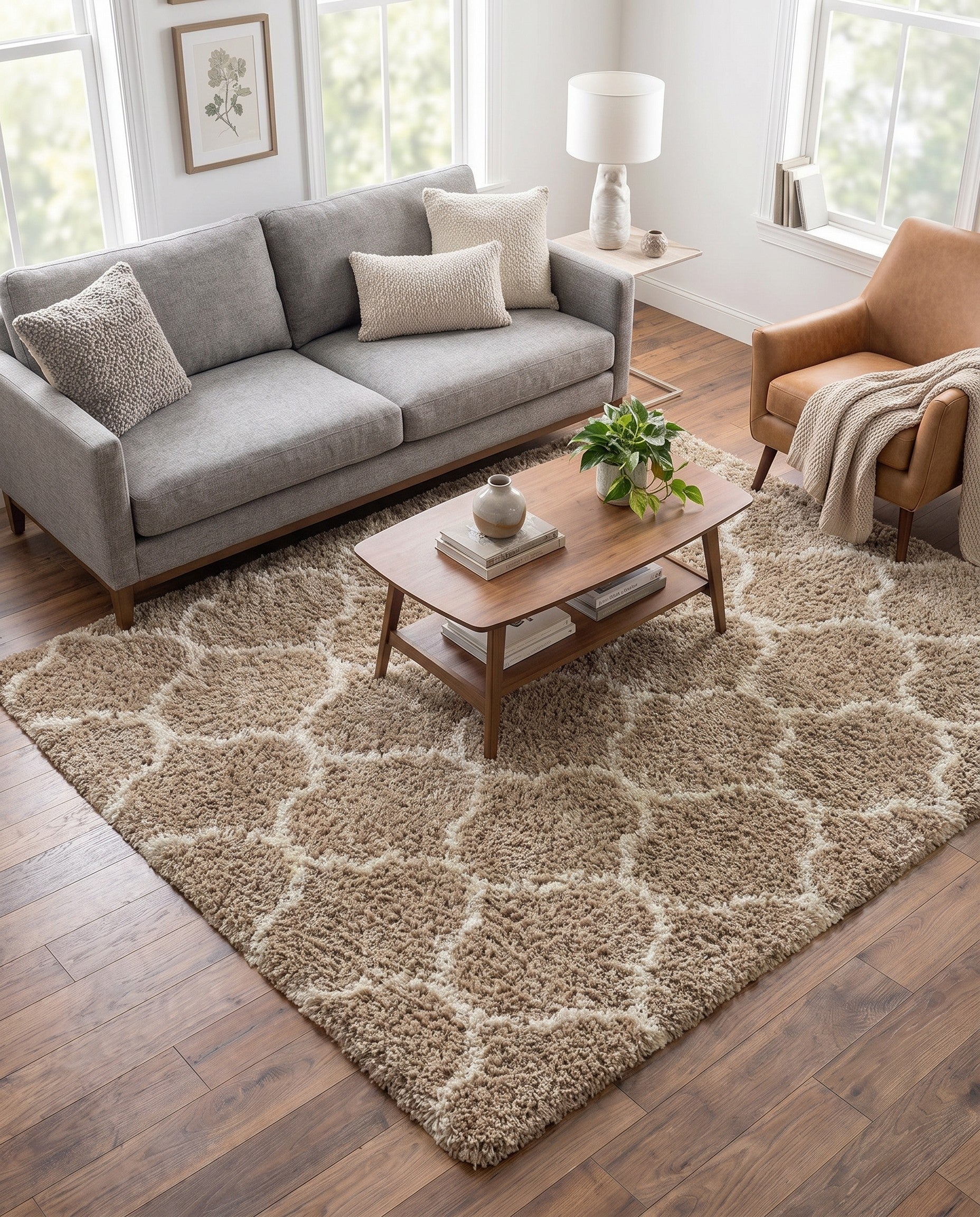 7' 10 x 7' 10 Lattice Shag Square Rug