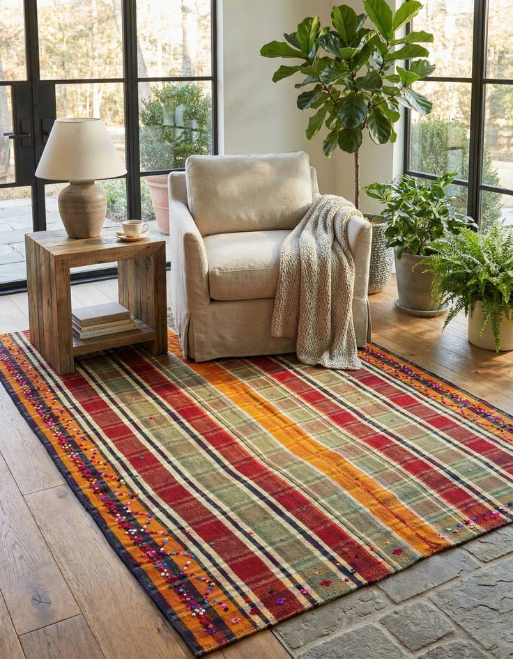 Detail image of 5' 5 x 8' 7 Jajim Wool Rug