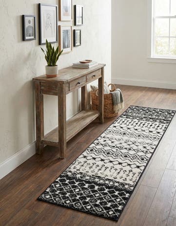 2' x 8' Moroccan Trellis Runner Rug