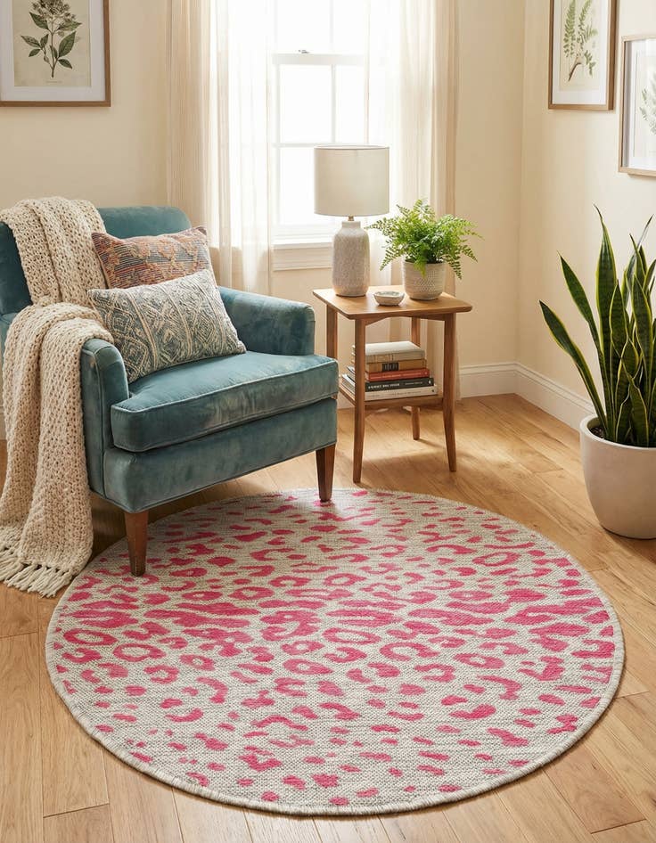 Detail image of 3' x 3'  Washable Safari Indoor / Outdoor Round Rug