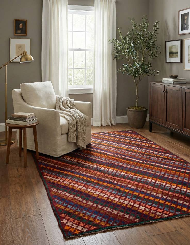 Detail image of 4' 5 x 6' 7 Hand Knotted Balouch Wool Rug