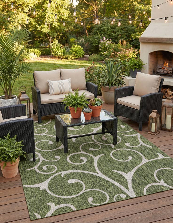 Detail image of 7' x 10'  Washable Botanical Indoor / Outdoor Rug